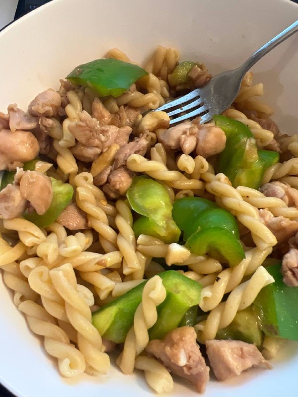 最近很爱这一手炒鸡腿饭