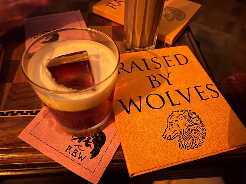 圣地亚哥小酒吧 氛围超级棒 #life圣地亚哥小酒吧 氛围超级棒 #life